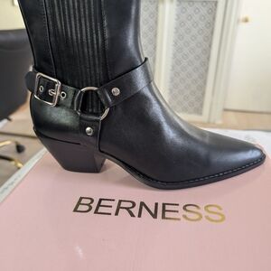 Women's Black Boots
